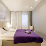 Szafarnia 5 *