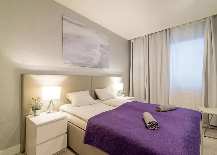 Apartment Szafarnia 5 *